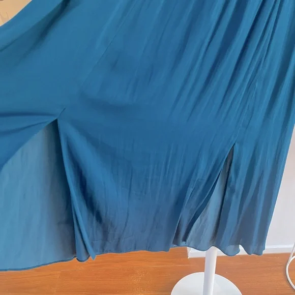 Witchery Midi Skirt - Picture 7 of 7